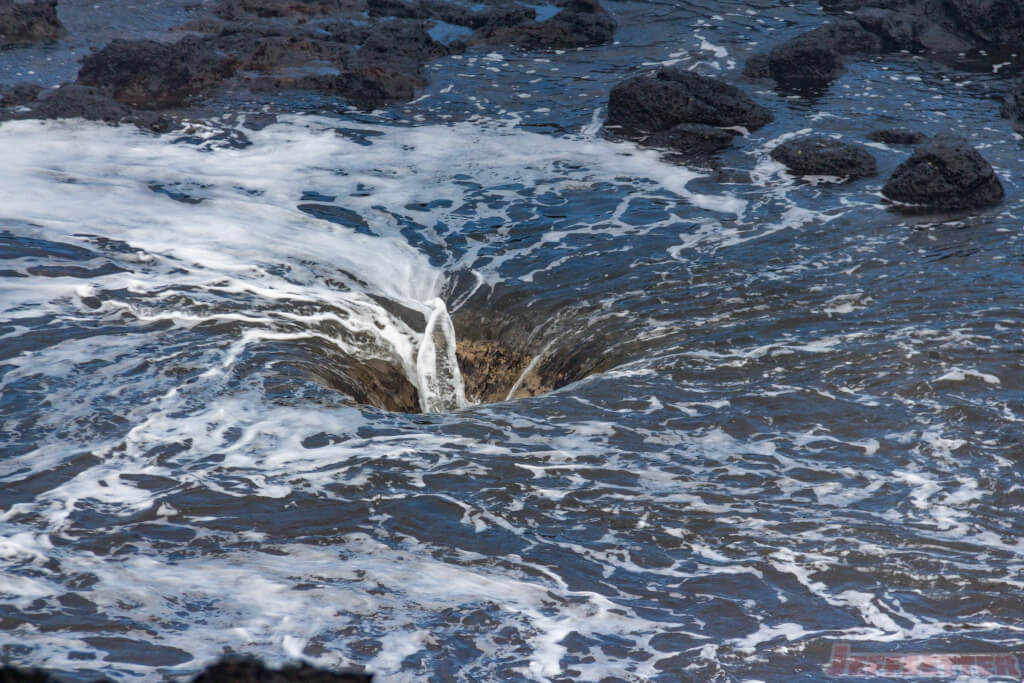 Maui Day Trip - the Iao Valley and the Nakalele Blow Hole