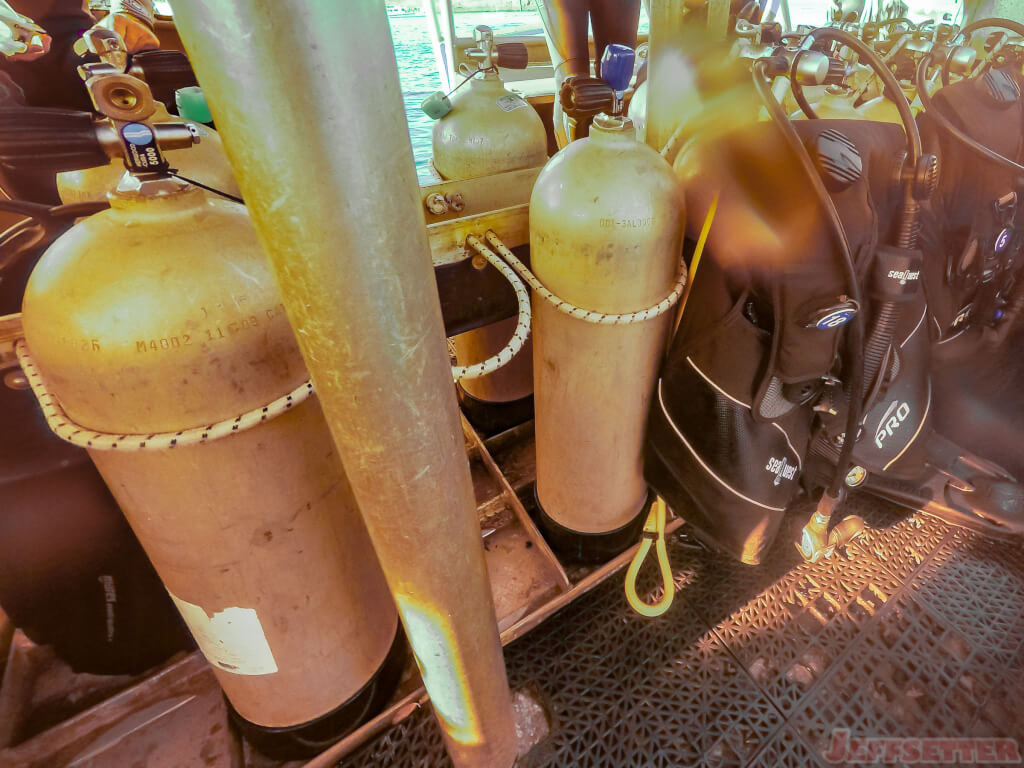Diving the Molokini Crater on Maui, Hawaii [Video]