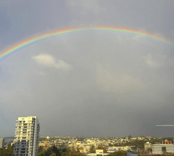 rainbow over auckland