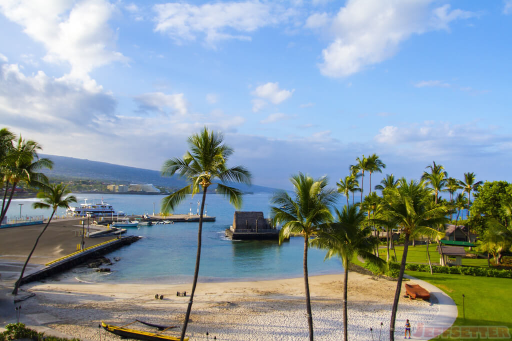 Courtyard by Marriott Kona Beach Hotel