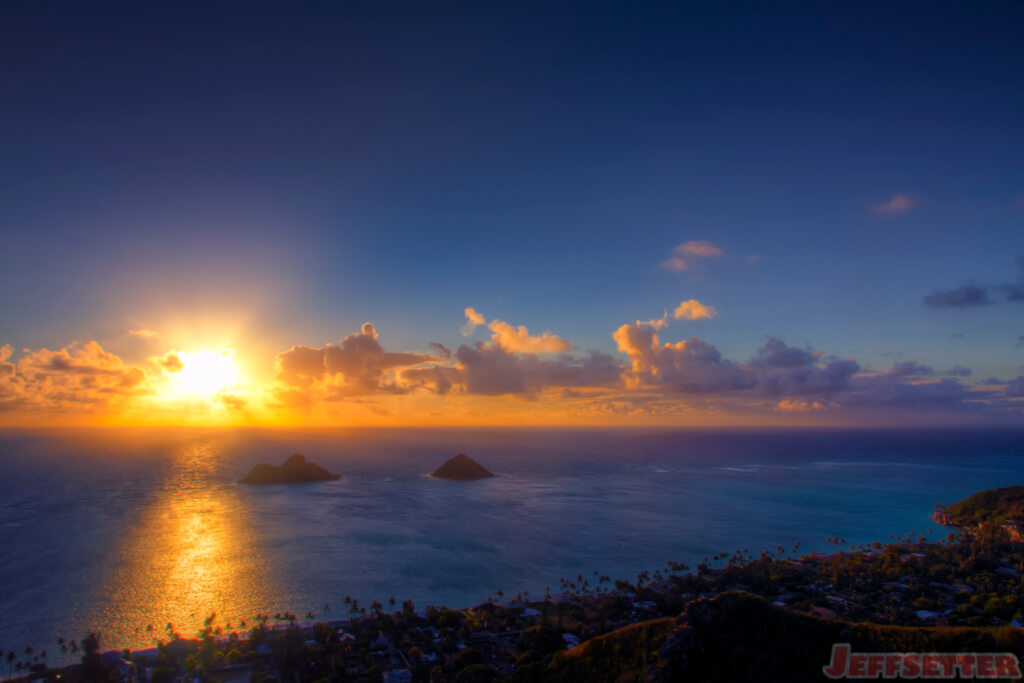 Hiking Lanikai Pillbox Trail