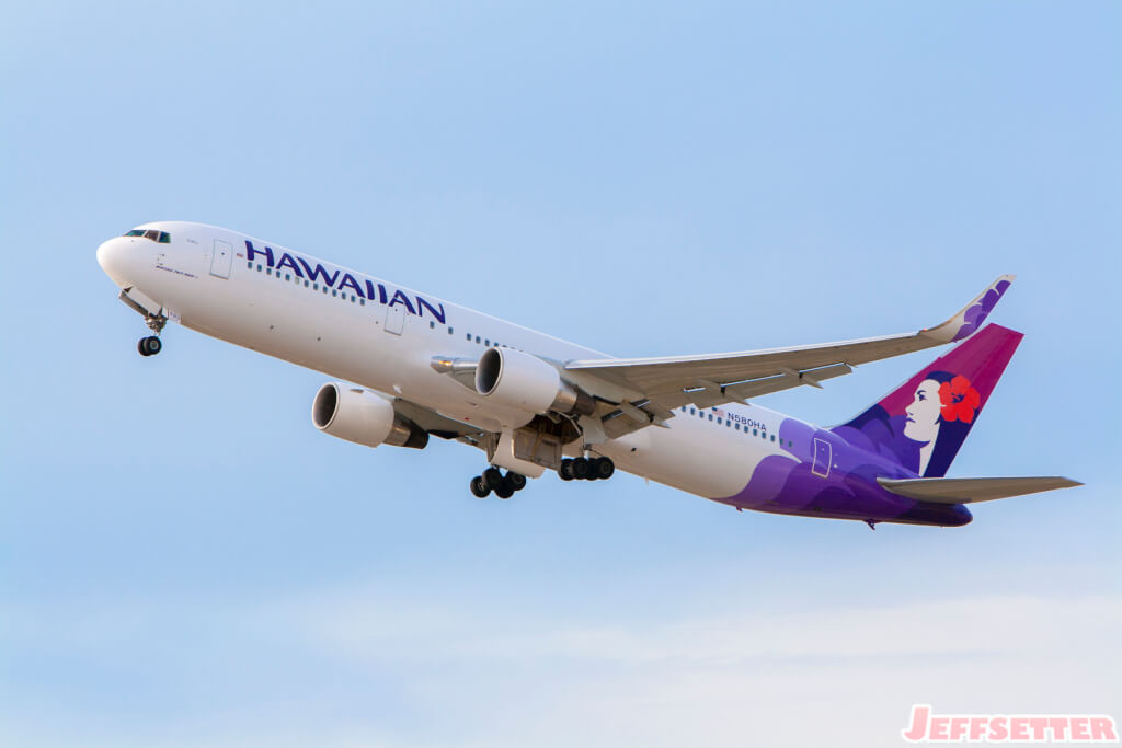 Hawaiian Air Pilots Authorize Strike