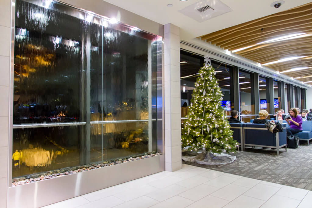 Alaska Air N Terminal Lounge + SEA-JFK