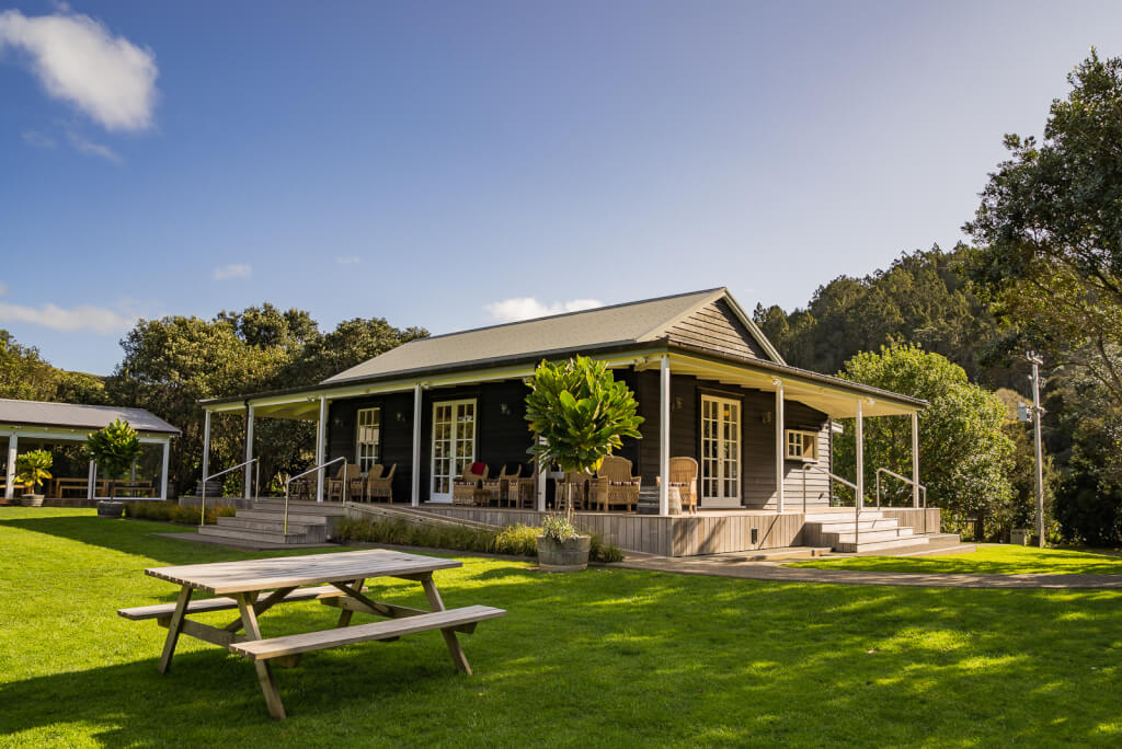 Wineries: Man O'War Vineyards Waiheke Island