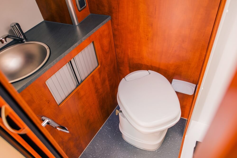 Wet Bath Vs Dry Bath In RVs (What's The Difference?)