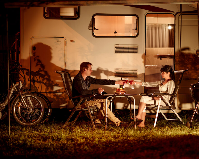 8 Best Travel Trailers For Couples
