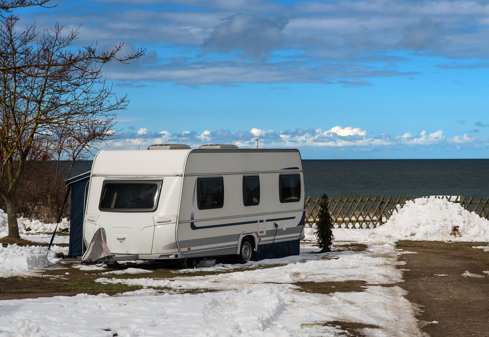 Best Cold Weather Travel Trailers