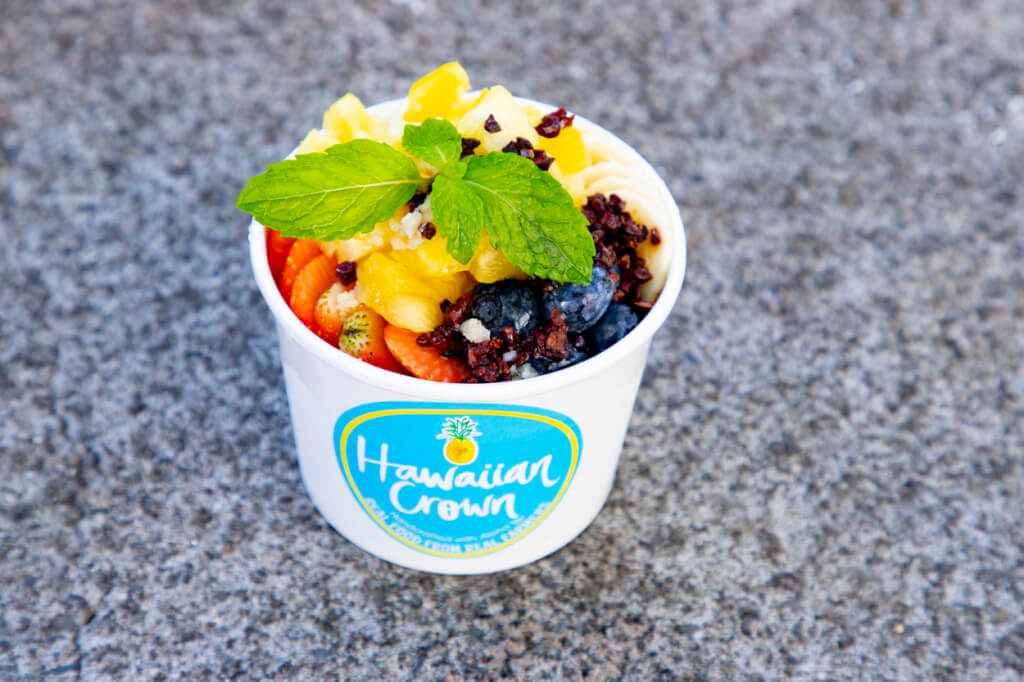 Hawaiian Crown Cafe açaí bowl