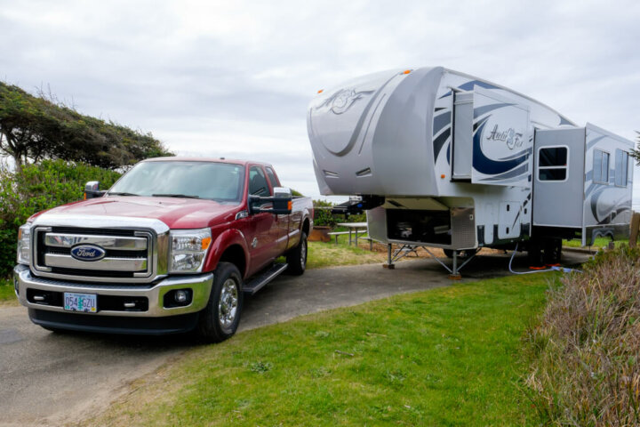 6 Shortest Front Living Room Fifth Wheels For 2023