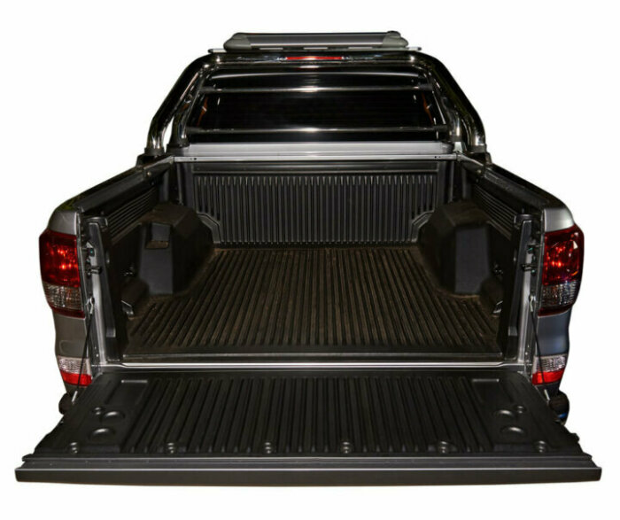 Can You Tow a Travel Trailer With The Tailgate Down?