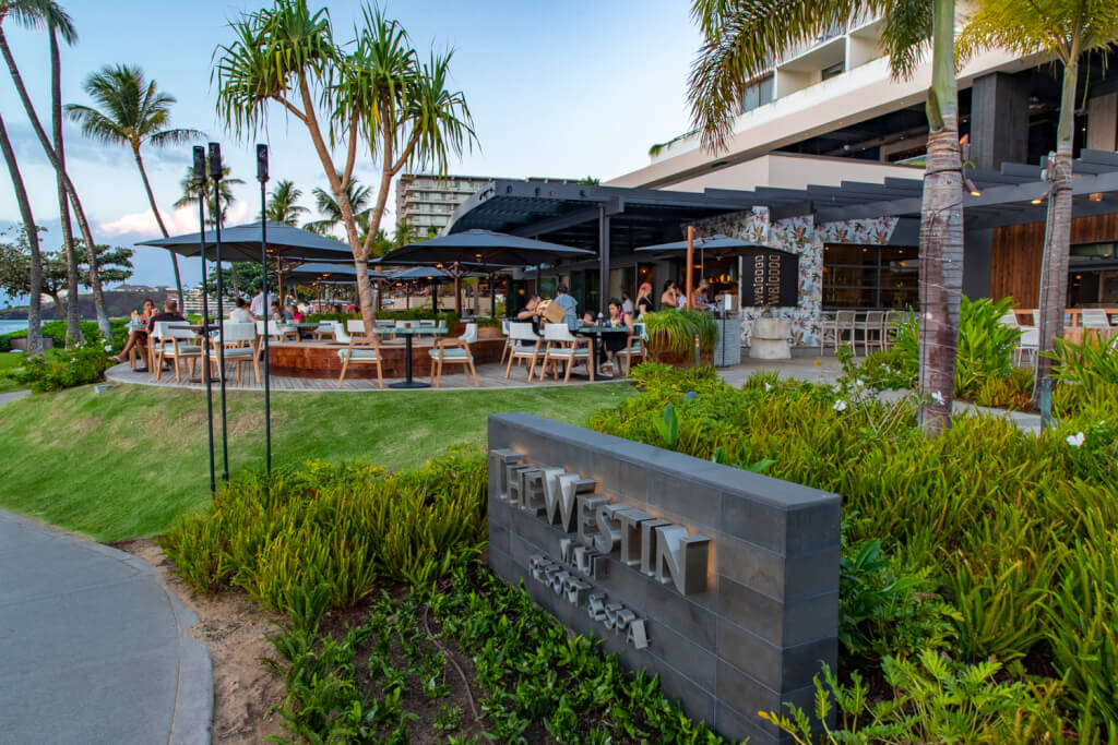 West Maui Hotels Take In Survivors