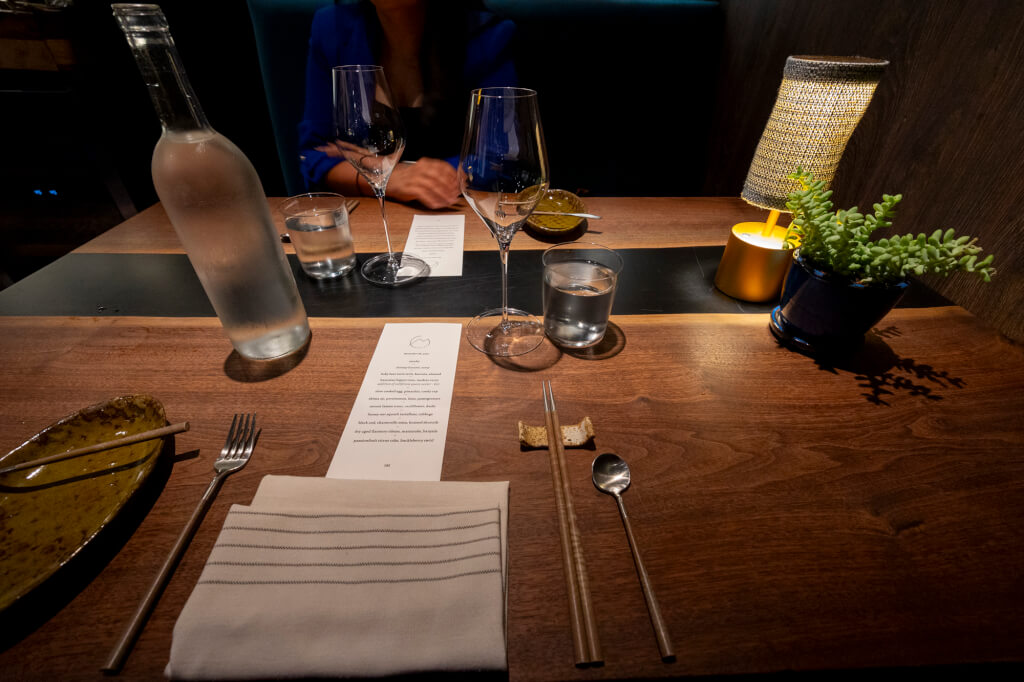 Madcap table setting